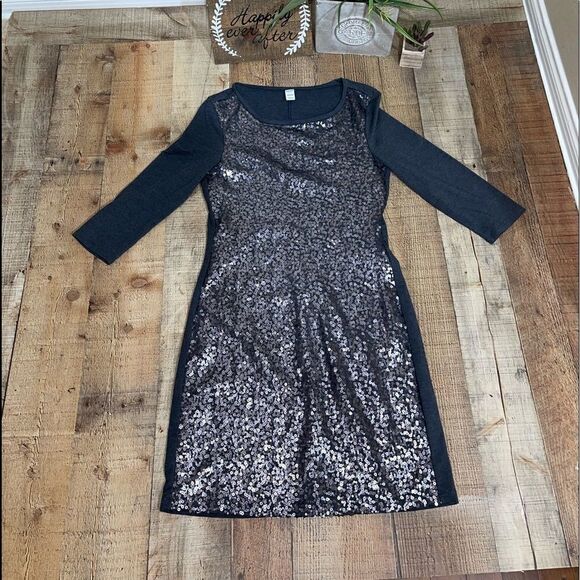 Old Navy GRAY SEQUIN SHIFT DRESS 3/4 Sleeve Sheath Silver - Picture 5 of 9